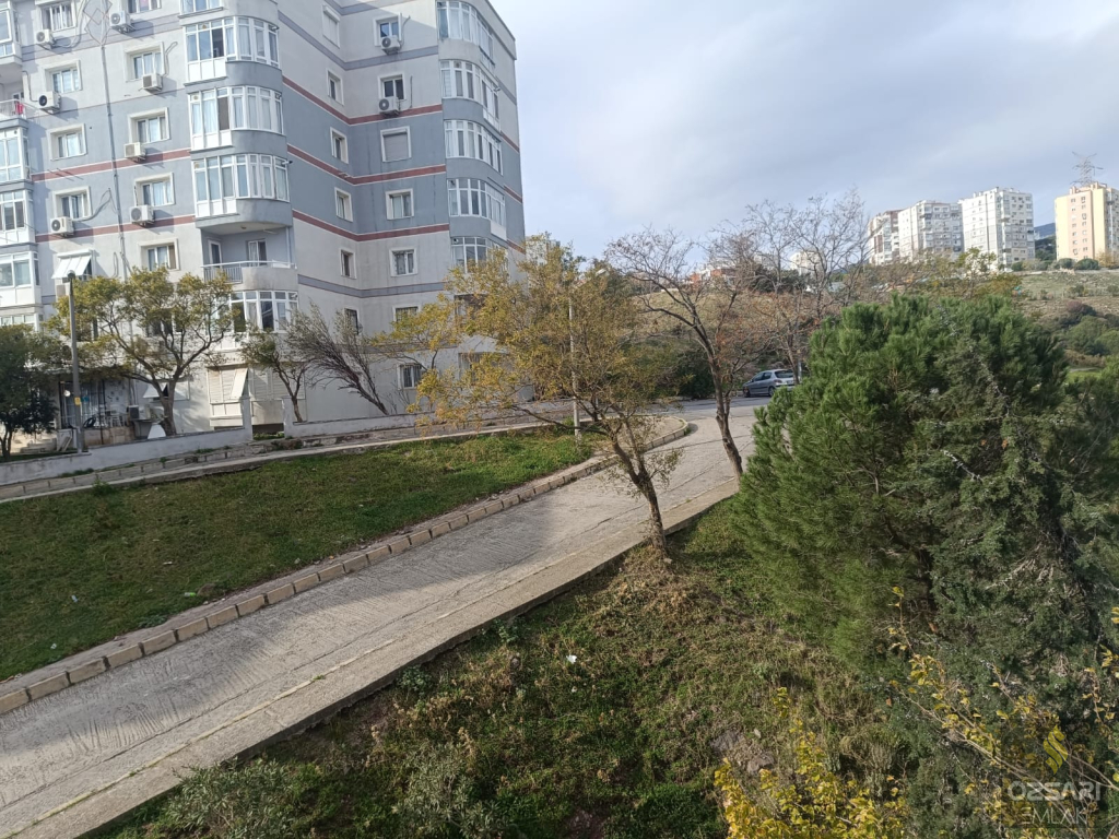 BORNOVA EVKA4 FULL YAPILI 2+1 SATILIK KAPALI MUTFAK DAİRE