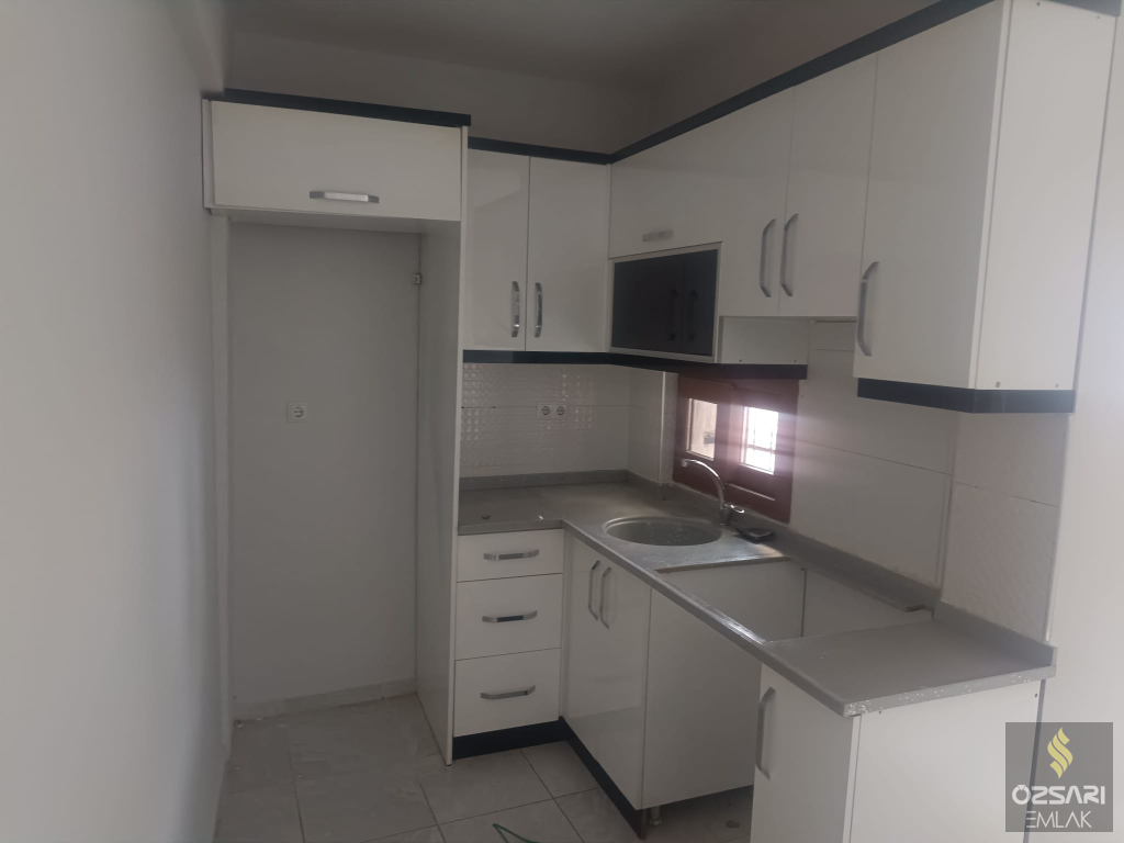 BAYRAKLIDA 2+1 AÇIK MUTFAK  YENİ BİNA  KİRALIK
