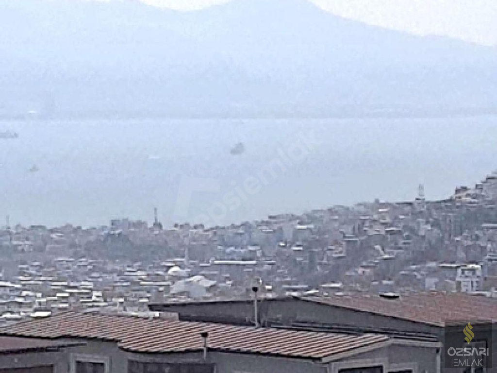 Bornova Atatürk Mah. 3+1 Manzaralı Kiralık Daire