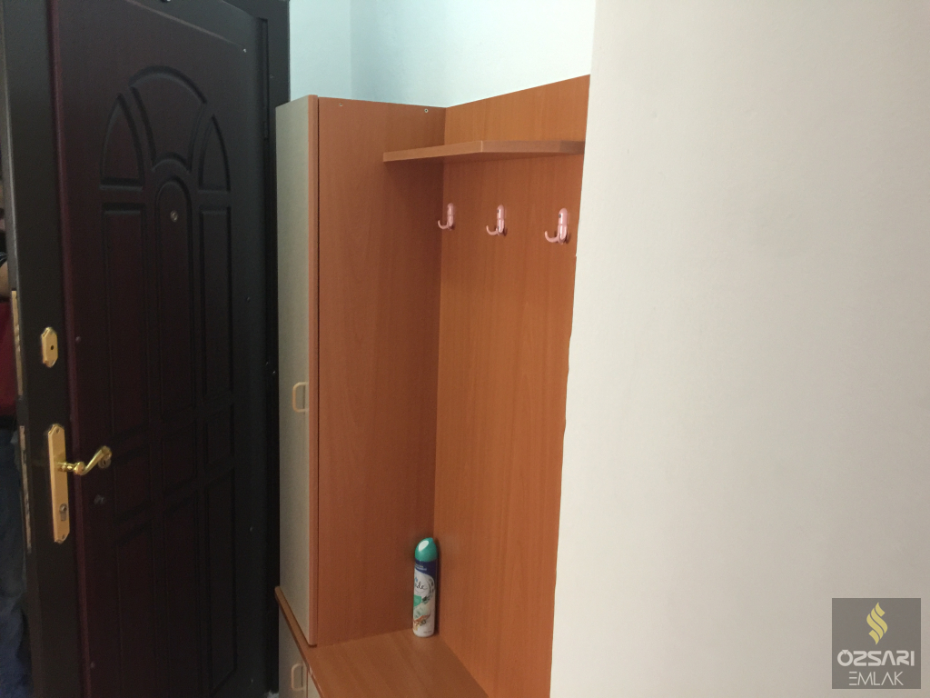 BORNOVA EVKA 4 MAHALLESİNDE FULL EŞYALI DOĞALGAZLI KLİMALI KİRALIK DAİRE