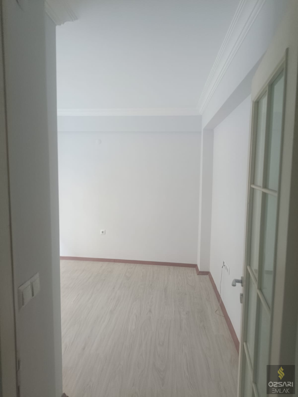 BAYRAKLIDA 2+1 AÇIK MUTFAK  YENİ BİNA  KİRALIK