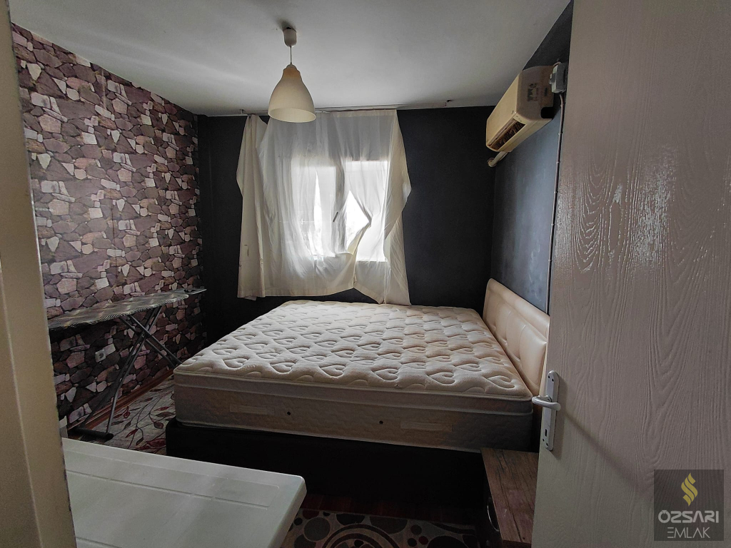 BORNOVA EVKA 4 1+1 EŞYASIZ KİRALIK DAİRE