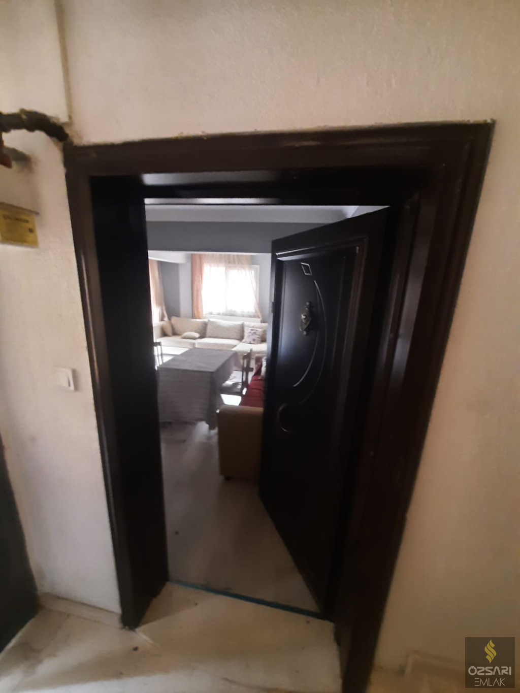 Bornova Atatürk mah. Eşyalı 1+1 kiralık Daire