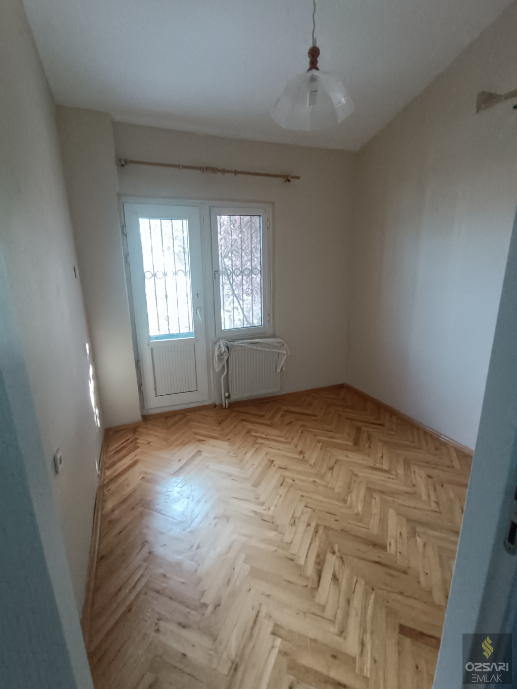 BORNOVA ATATÜRK MAHALLESİNDE MÜSTAKİL 3+1DUBLEKS BAHÇELİ SATILIK