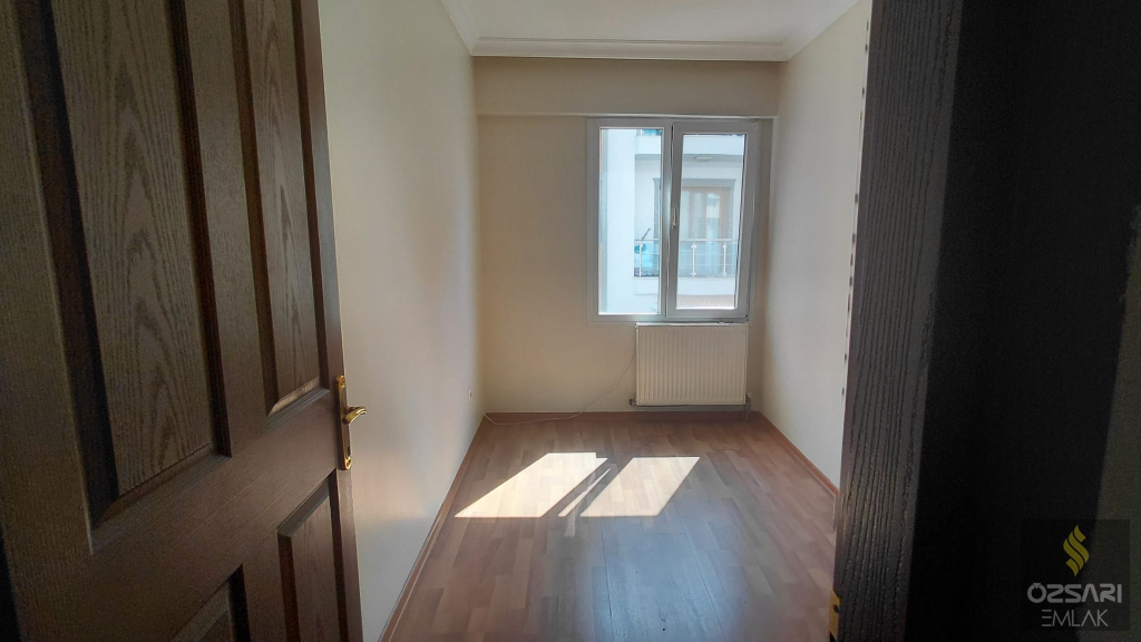 BAYRAKLI OSMAN GAZİ ASKERLİK ŞUBESİ ÇAPRAZI FULL YAPILI DOĞAL GAZLI FERAH DAİRE
