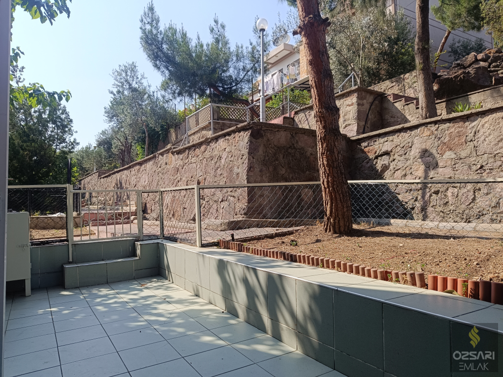 BORNOVA ATATÜRK MAHALLESİNDE MÜSTAKİL 3+1DUBLEKS BAHÇELİ SATILIK