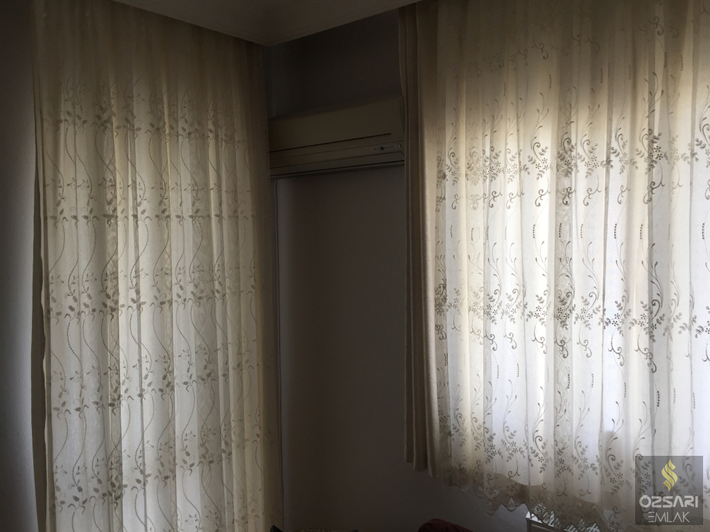 BORNOVA EVKA 4 MAHALLESİNDE FULL EŞYALI DOĞALGAZLI KLİMALI KİRALIK DAİRE