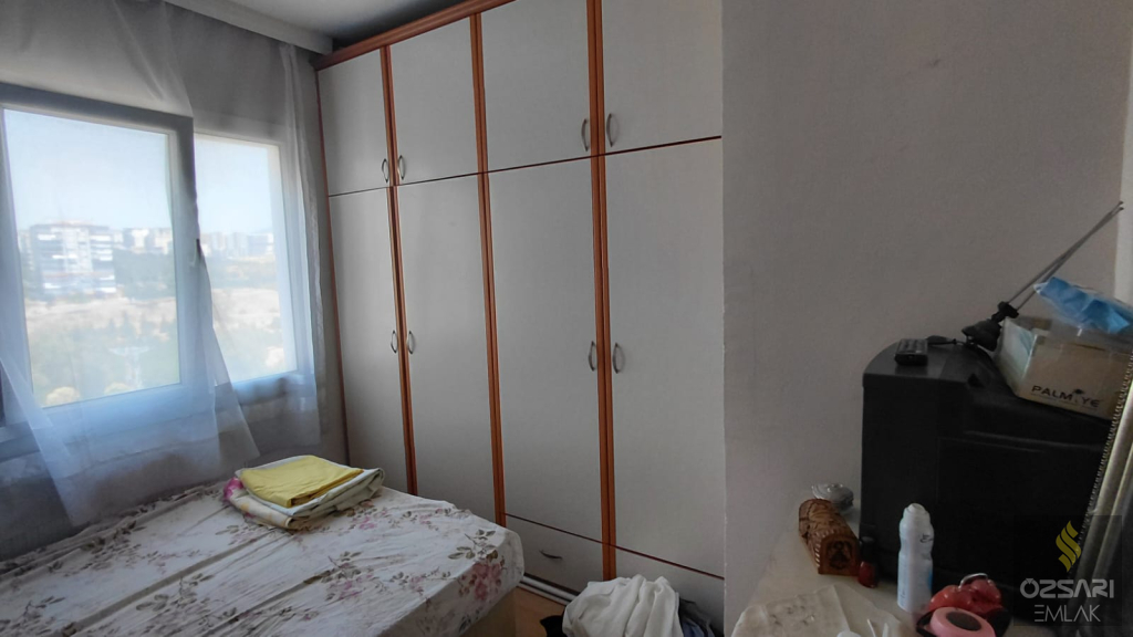 BUCA EVKA 1 DE DOĞALGAZLI ACİL SATILIK FIRSAT DAİRE