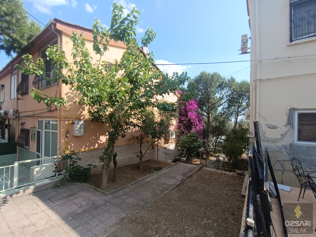 BORNOVA ATATÜRK MAHALLESİNDE MÜSTAKİL 3+1DUBLEKS BAHÇELİ SATILIK