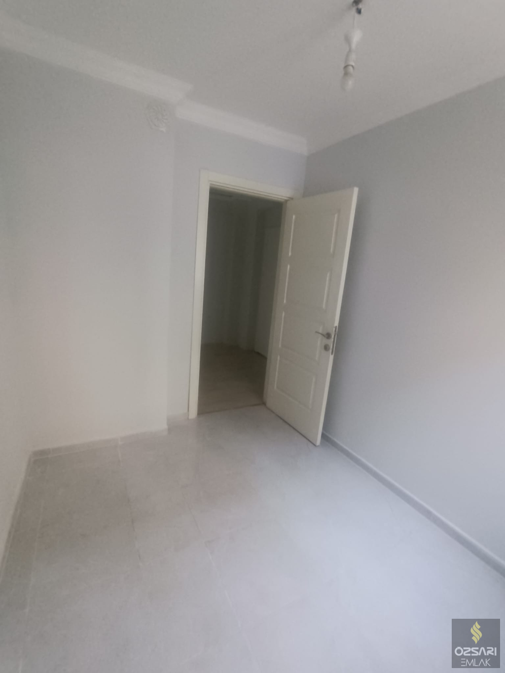 BAYRAKLIDA 2+1 AÇIK MUTFAK  YENİ BİNA  KİRALIK
