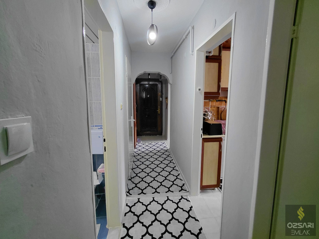 BORNOVA EVKA4 FULL YAPILI 2+1 SATILIK KAPALI MUTFAK DAİRE