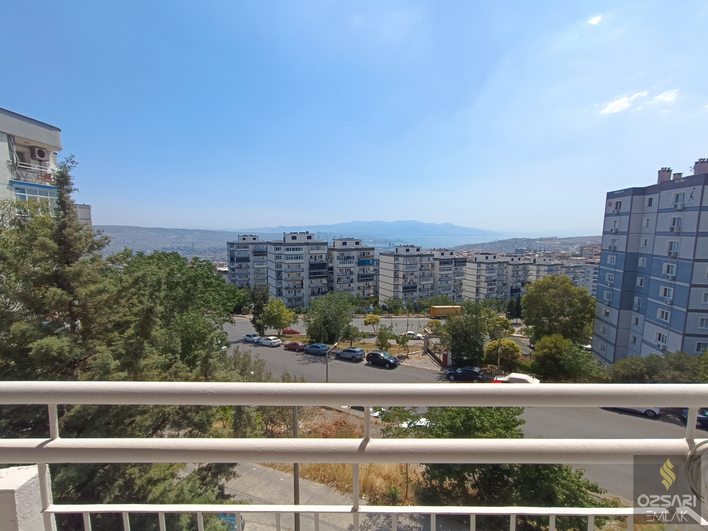 BORNOVA EVKA 4 FULL YAPILI DENİZ MANZARALI FIRSAT SATILIK DAİRE