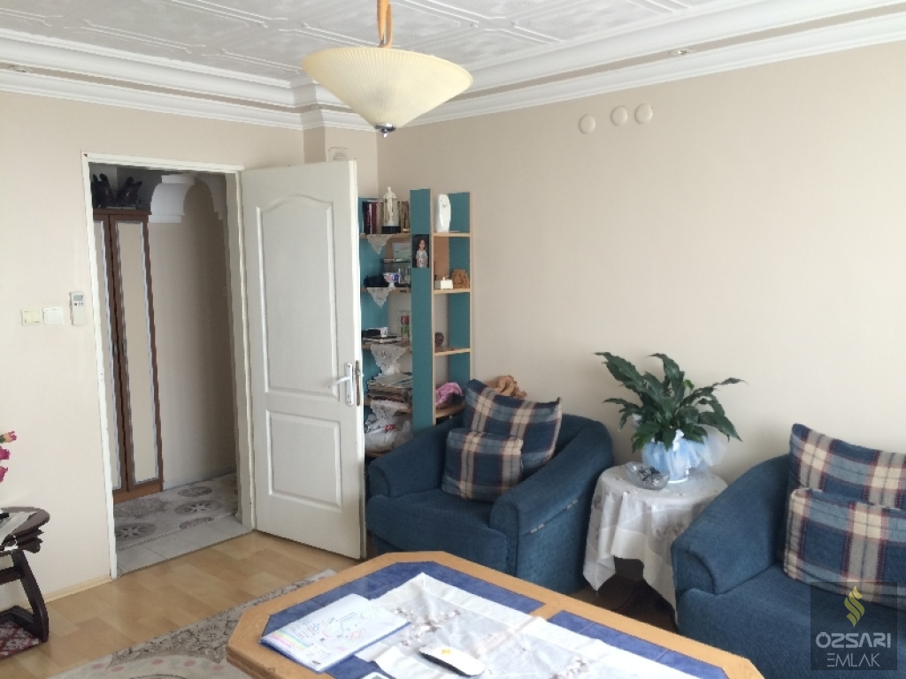 BORNOVA EVKA 4 2+1 DENİZ MANZARALI KİRALIK DAİRE