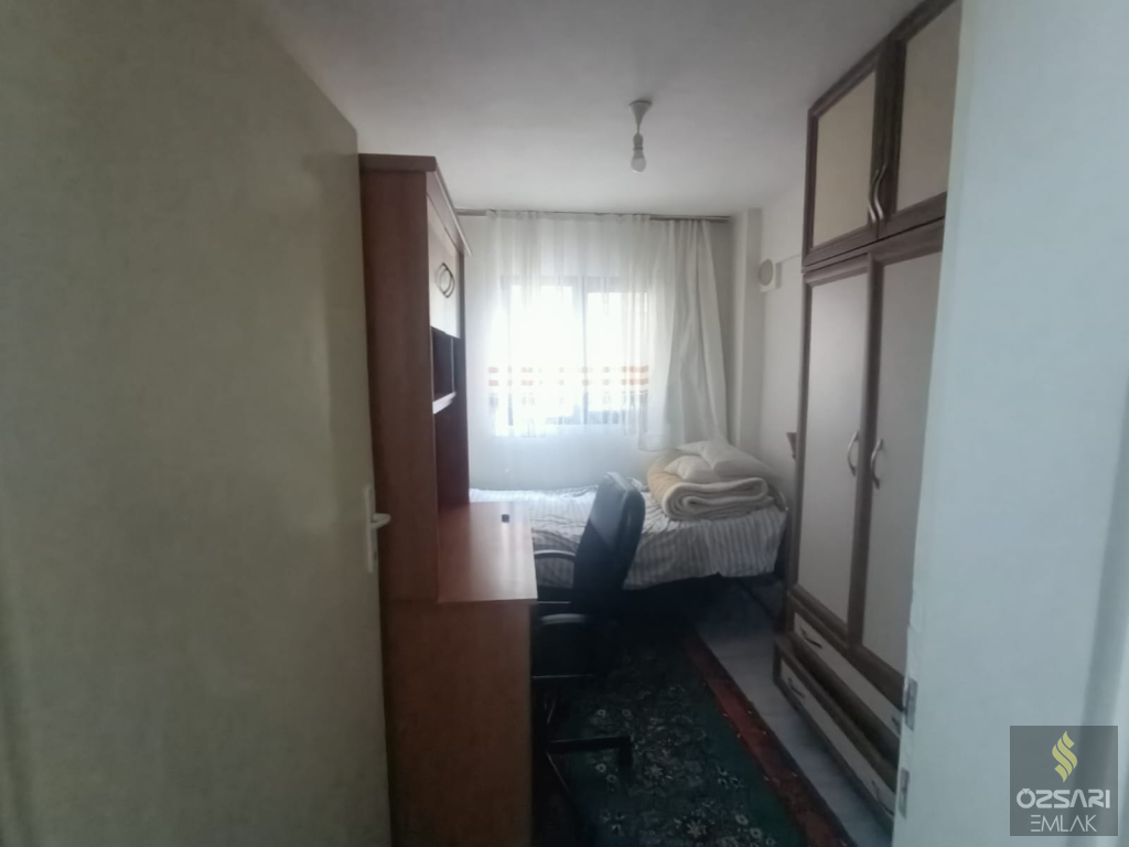 BORNOVA İNÖNÜ MAHALLESİNDE 2+1 EŞYALI DAİRE