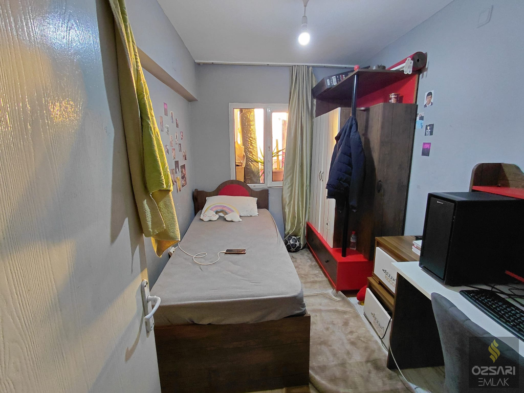 BORNOVA EVKA4 3+1 GÜNEY CEPHE SATILIK DAİRE