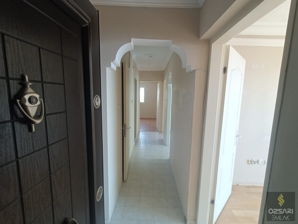 BORNOVA EVKA 4 2+1 DENİZ MANZARALI KİRALIK DAİRE