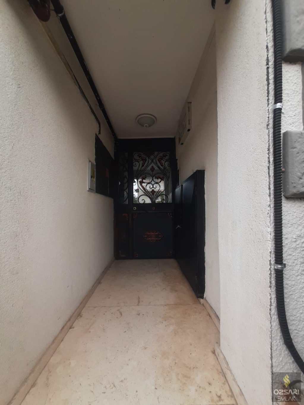 Bornova Atatürk mah. Eşyalı 1+1 kiralık Daire