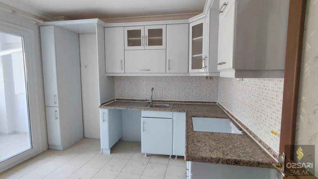 BAYRAKLI OSMAN GAZİ ASKERLİK ŞUBESİ ÇAPRAZI FULL YAPILI DOĞAL GAZLI FERAH DAİRE
