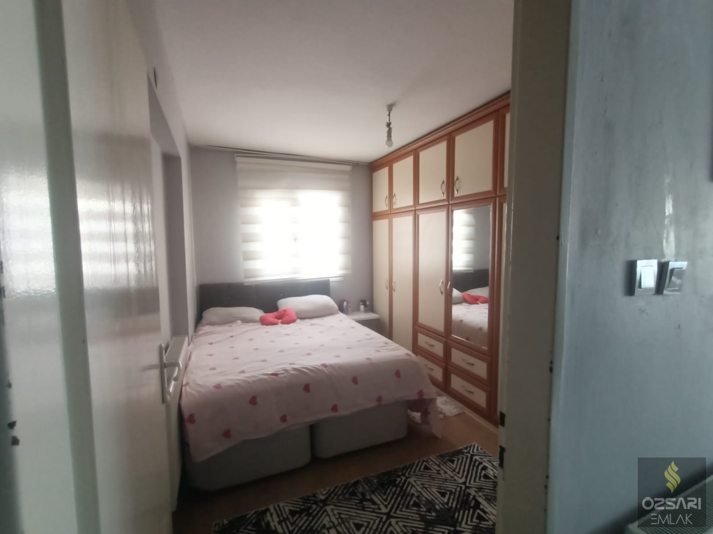 BORNOVA EVKA 4 KUPON DOĞALGAZLI GÜNEY CEPHE SATILIK DAİRE