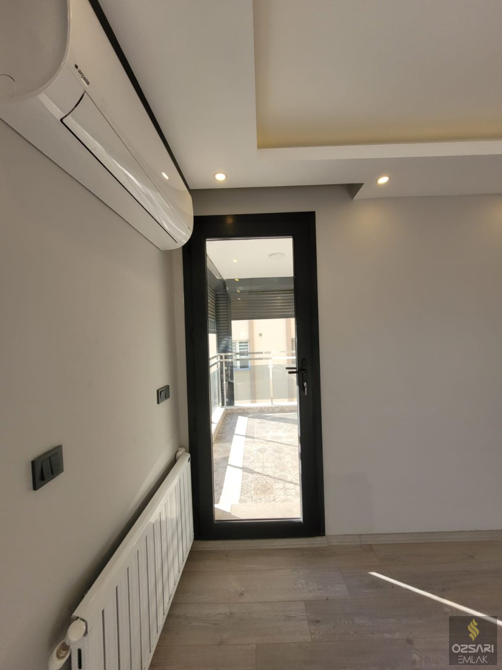 Bornova İnönü mah. 2+1 doğalgazlı klimalı, Deniz manzaralı kiralık DairE