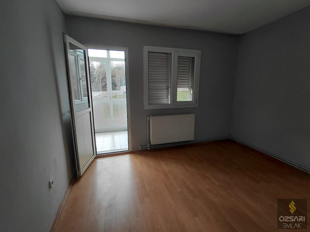 BORNOVA EVKA4 FULL YAPILI 2+1 SATILIK KAPALI MUTFAK DAİRE