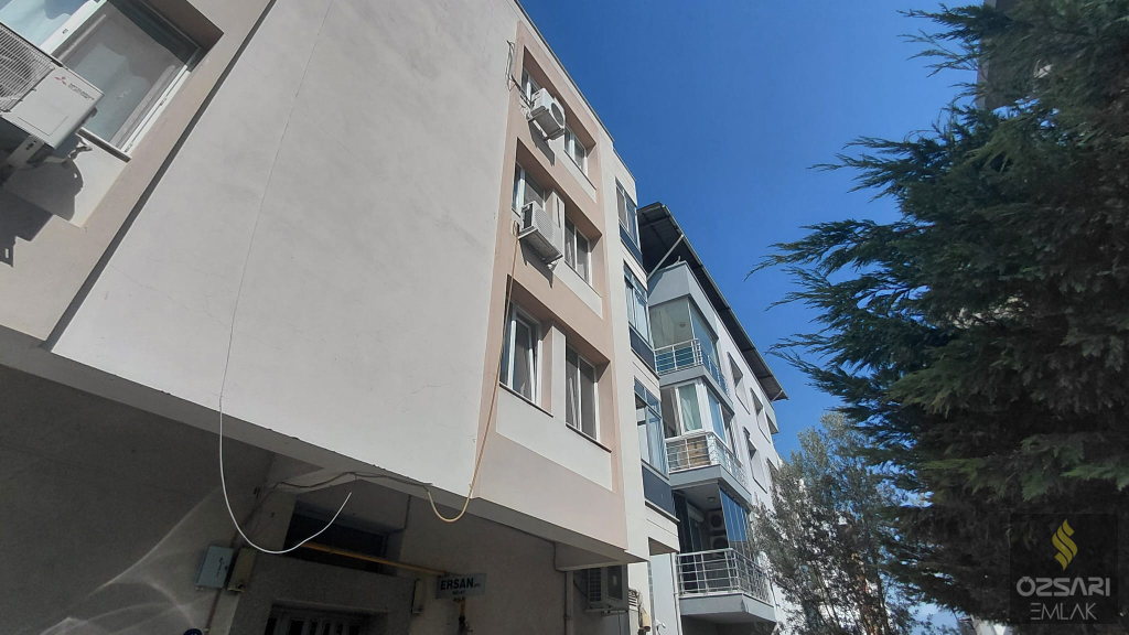BAYRAKLI OSMAN GAZİ ASKERLİK ŞUBESİ ÇAPRAZI FULL YAPILI DOĞAL GAZLI FERAH DAİRE