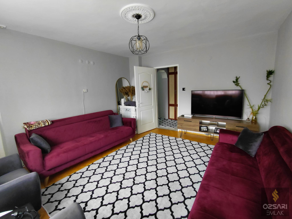 BORNOVA EVKA4 FULL YAPILI 2+1 SATILIK KAPALI MUTFAK DAİRE