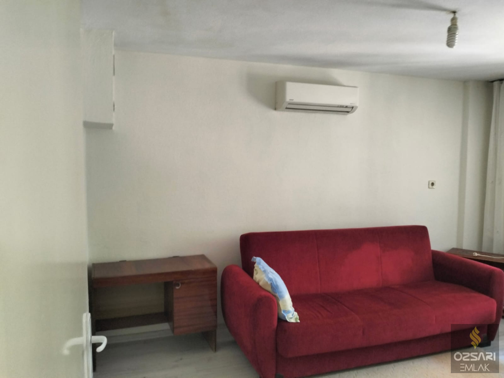 BORNOVA İNÖNÜ MAHALLESİNDE FULL EŞYALI KLİMALI KİRALIK DAİRE