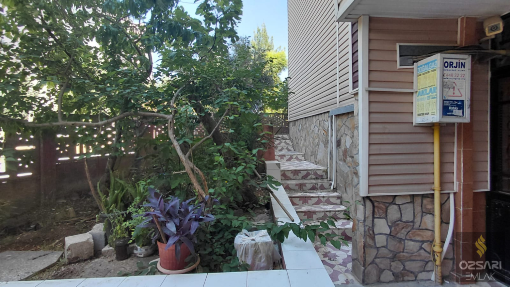 BUCA EVKA 1 DE DOĞALGAZLI ACİL SATILIK FIRSAT DAİRE