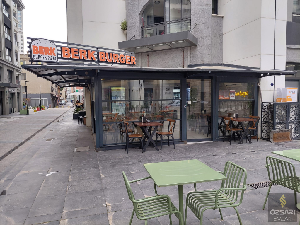 İŞLEK NOKTADA ALTIN DEĞERİNDE DEVREN SATILIK BURGER VE PİZZA SALONU