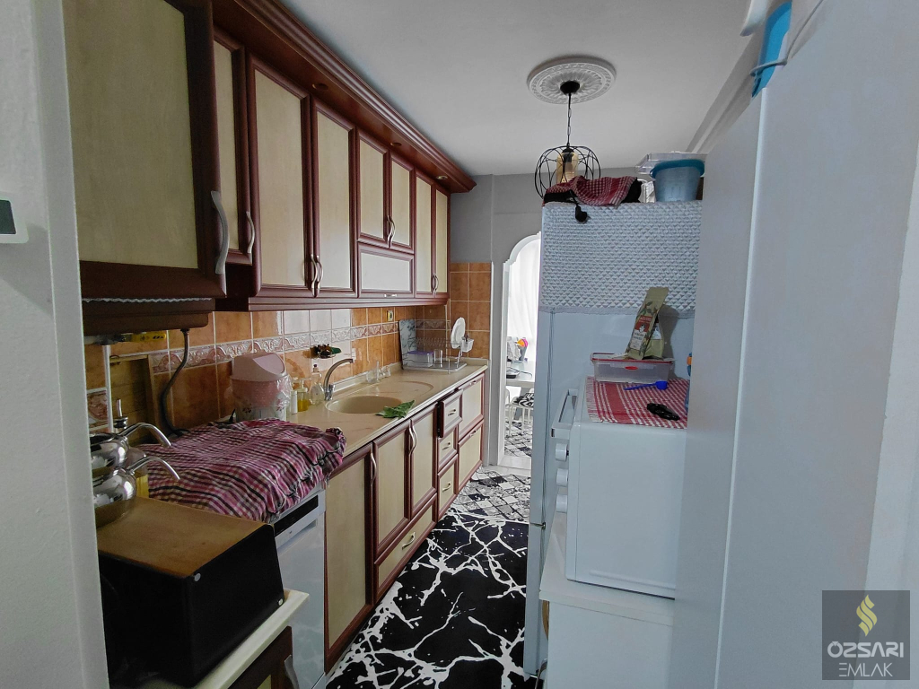 BORNOVA EVKA4 FULL YAPILI 2+1 SATILIK KAPALI MUTFAK DAİRE