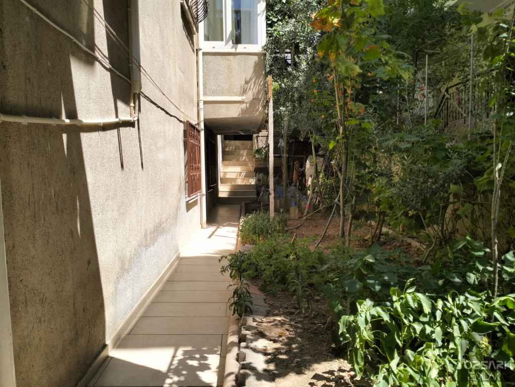 BORNOVA İNÖNÜ MAHALLESİNDE FULL EŞYALI KLİMALI KİRALIK DAİRE