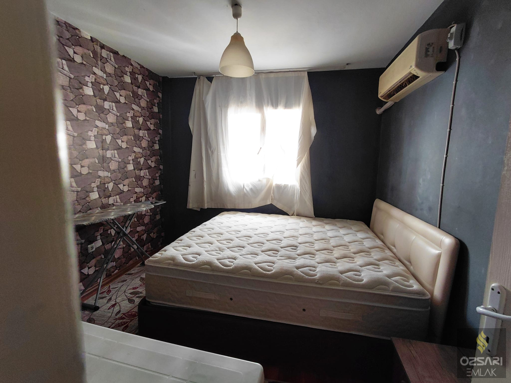 BORNOVA EVKA 4 1+1 EŞYASIZ KİRALIK DAİRE