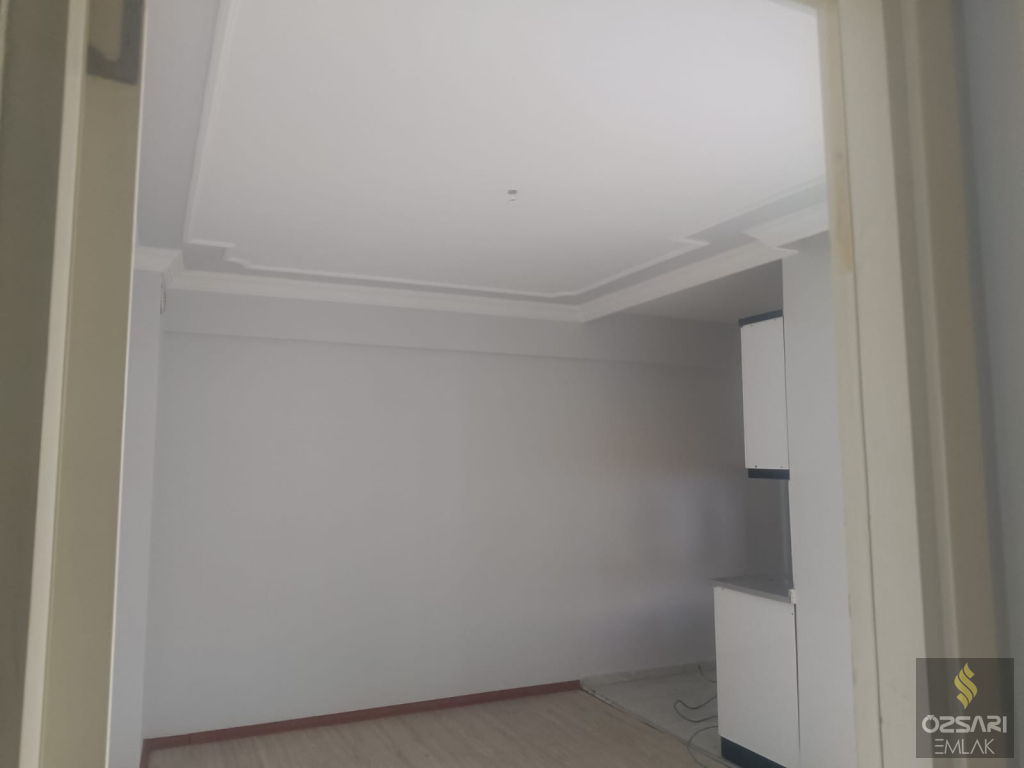 BAYRAKLIDA 2+1 AÇIK MUTFAK  YENİ BİNA  KİRALIK