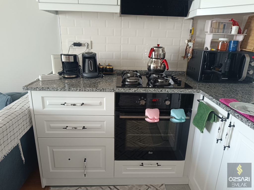 BORNOVA EVKA 4 FULL YAPILI DENİZ MANZARALI FIRSAT SATILIK DAİRE