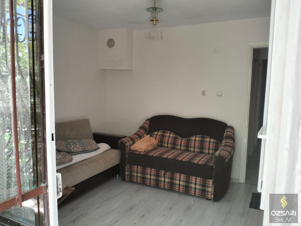 BORNOVA İNÖNÜ MAHALLESİNDE FULL EŞYALI KLİMALI KİRALIK DAİRE