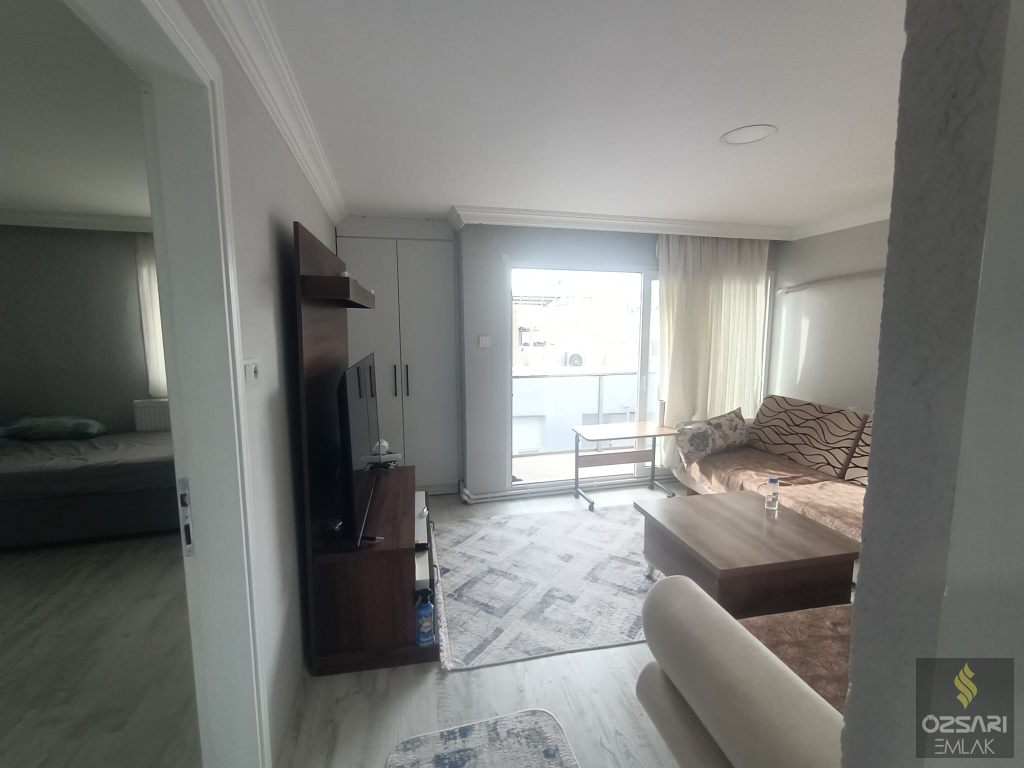 BORNOVA ÇAMDİBİ YILDIRIM BEYAZITTA SATILIK FERAH YAPILI 2+1 SATILIK KUPON DAİRE