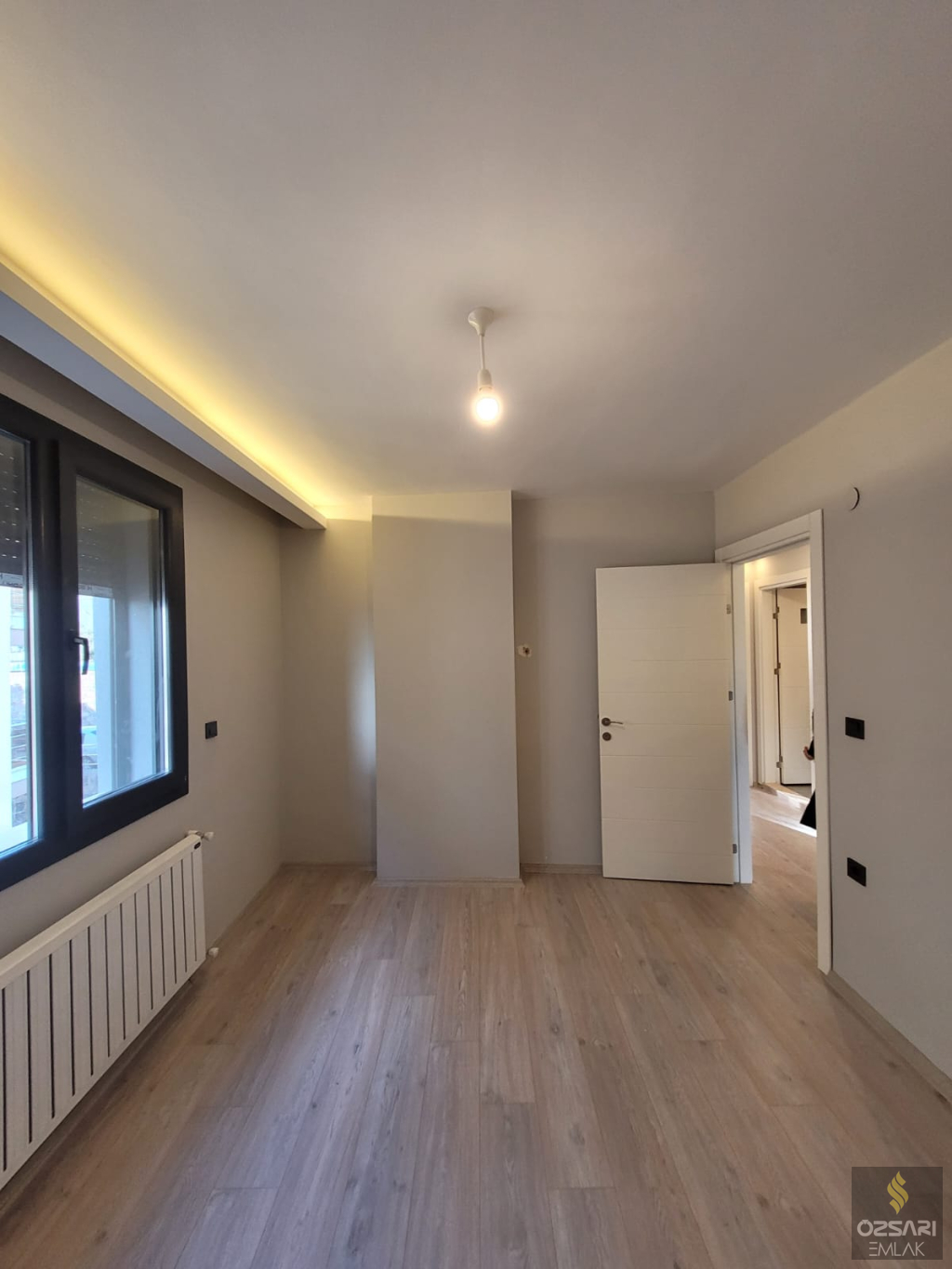 Bornova İnönü mah. 2+1 doğalgazlı klimalı, Deniz manzaralı kiralık DairE