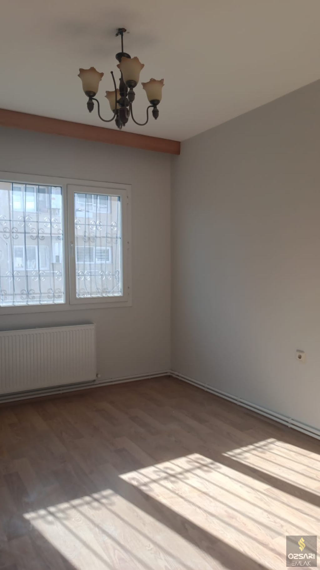 Bornova İnönü mah. 3+1 doğalgazlı kiralık Daire