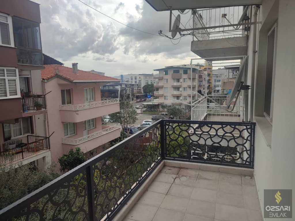 BORNOVA  ATATÜRK MAH. YAVUZ CAD. ARKASI 3+1 KİRALIK DAİRE