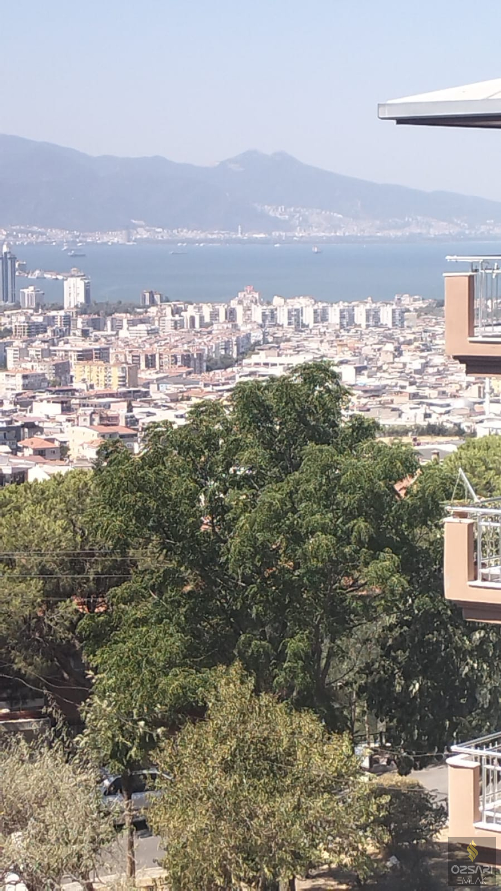 Bornova Atatürk mah. kiralık 3+1 doğalgazlı ve klimalı dai...