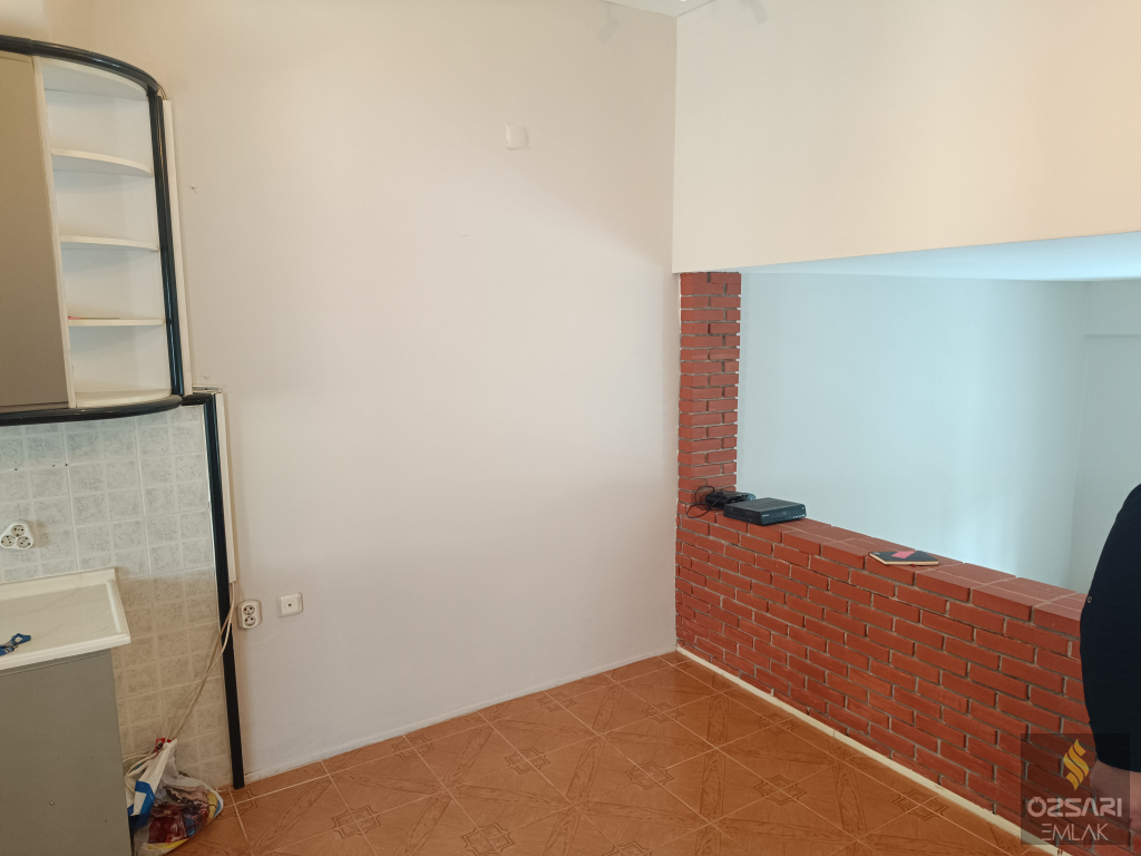 BORNOVA ATATÜRK MAHALLESİNDE MÜSTAKİL 3+1DUBLEKS BAHÇELİ SATILIK