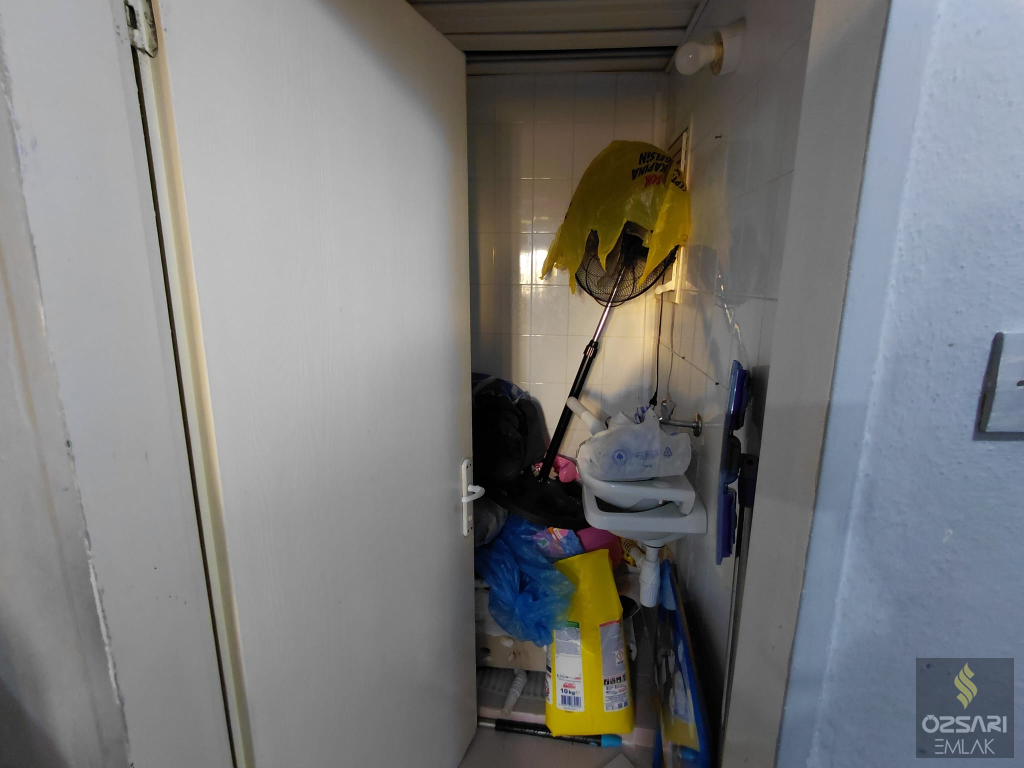 BORNOVA EVKA4 3+1 GÜNEY CEPHE SATILIK DAİRE