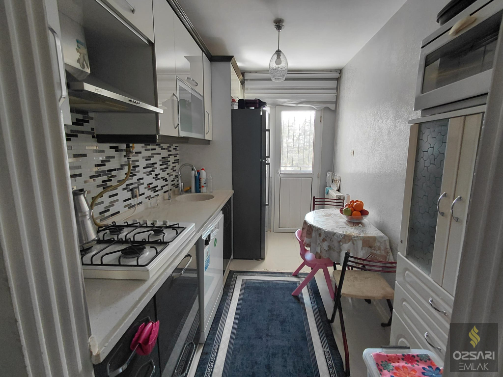 BORNOVA EVKA4 FULL YAPILI GÜNEYCEPHE 2+1 SATILIK DAİRE