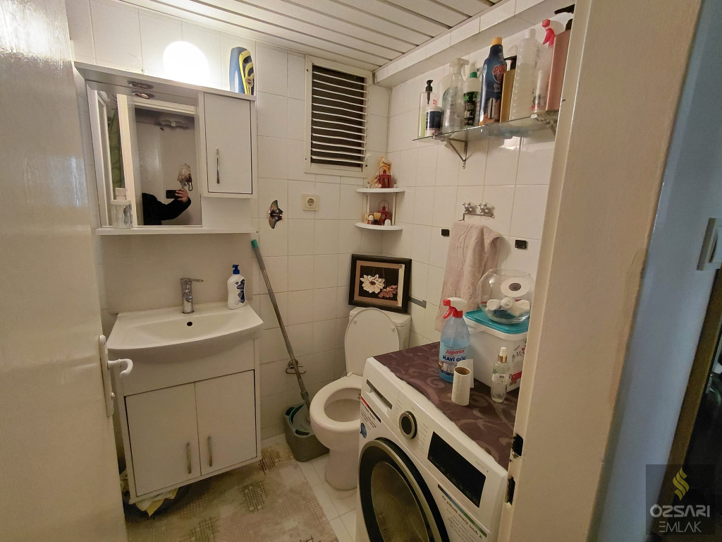 BORNOVA EVKA 4 2+1 DOĞALGAZLI SATILIK DAİRE