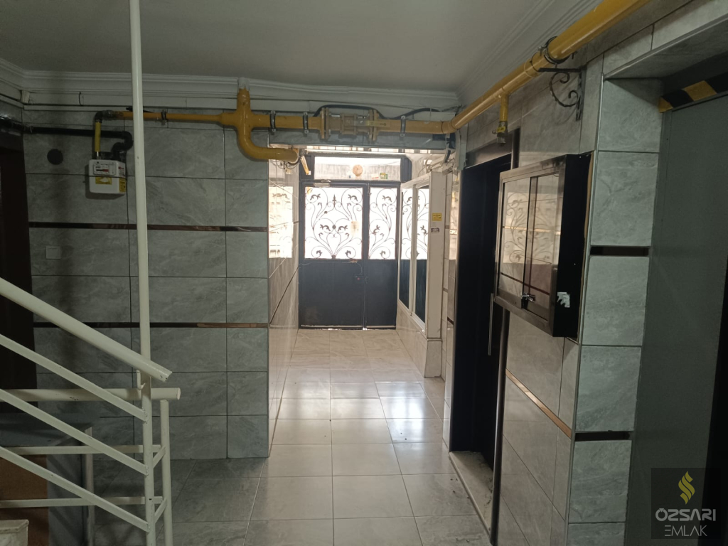 BORNOVA EVKA4 FULL YAPILI 2+1 SATILIK KAPALI MUTFAK DAİRE