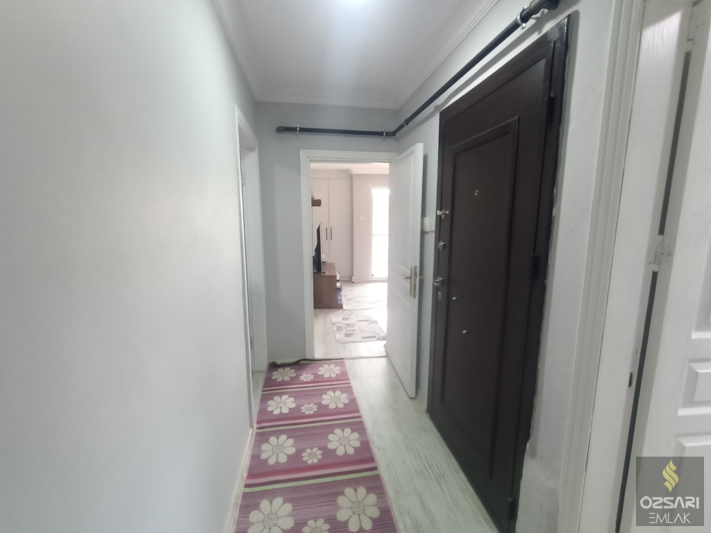 BORNOVA ÇAMDİBİ YILDIRIM BEYAZITTA SATILIK FERAH YAPILI 2+1 SATILIK KUPON DAİRE